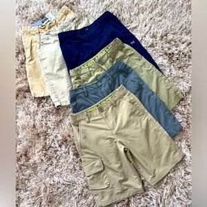 LOT of 6 shorts 4 under Armour shorts 1 old navy 1 h&m